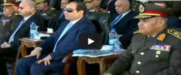 طلاب معهد ضباط الصف يقدمون عرضًا قتاليًا أمام السيسي