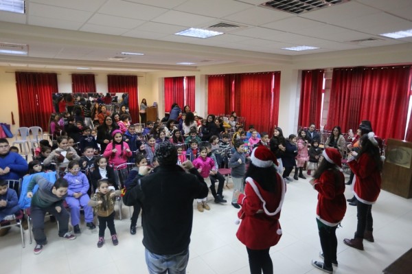 مجموعة باور الشبابية ومسرح عناد يقيمان نشاطاً تطوعياً في بيت جالا