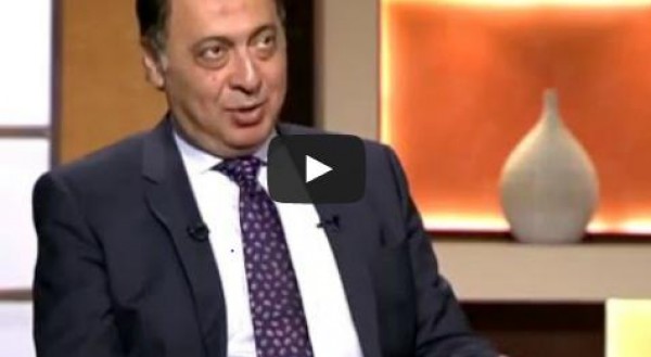 شاهد .. عمرو الليثي يحرج وزير الصحة على الهواء