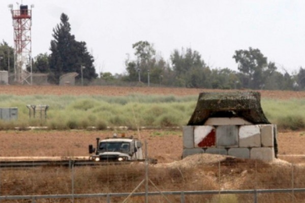 الاحتلال يستهدف منازل المواطنين شرق محافظة وسط قطاع غزة