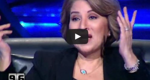 شاهد .. «بوسي» تعترف بإدمان نور الشريف: «كان شاب وبيجرَّب»