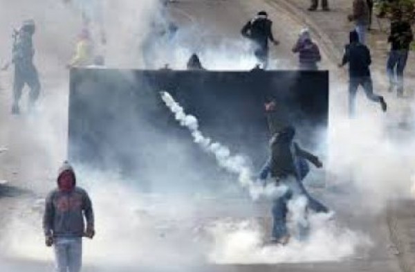 مصريتان تمارسان التمارين الرياصية العنيفة داخل الجيم