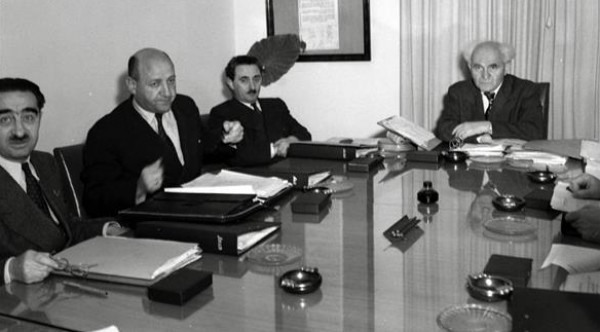 وثائق تنشر للمرة الأولى..كتاب جديد يكشف: جنود الاحتلال حولوا الكنائس إلى "مراحيض" بعد النكبة
