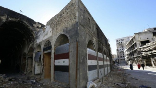 سوريا: 22 قتيلا في تفجير مزدوج استهدف حاجزا عسكريا في حمص