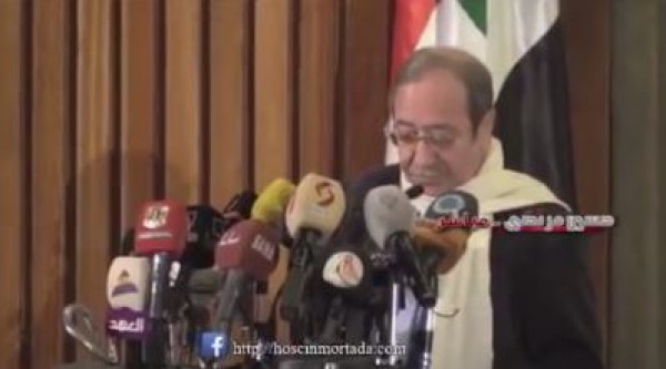 دريد لحّام مغازلاً خامنئي: في روحك القداسة.. وفي عينيك الأمل