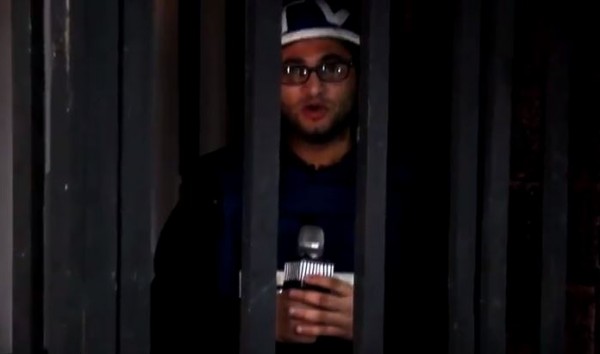 فيديو تضامني...الاسير محمد القيق مراسلاً من داخل السجون