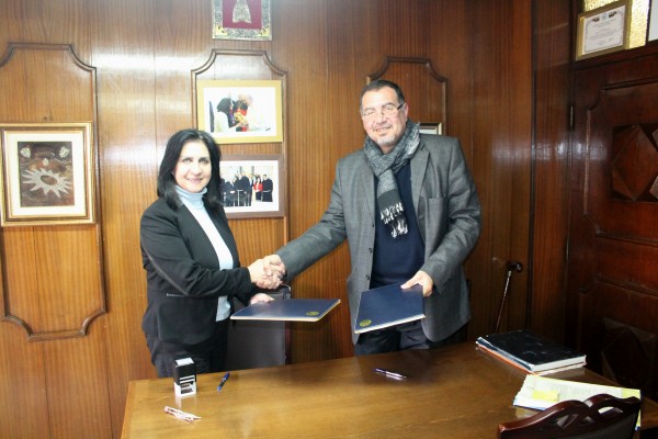 رئيسة بلدية بيت لحم تُوقع مع مكتب العميد الهندسي اتفاقية تصميم للمسلخ البلدي النموذجي