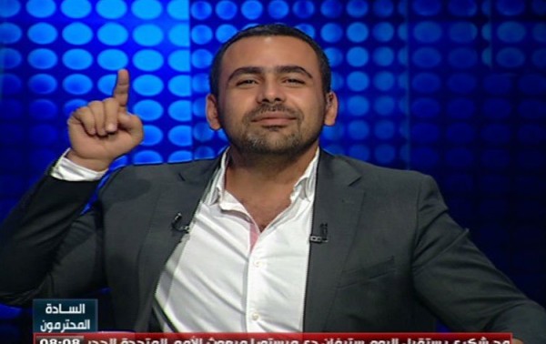 «الحسيني» عن فرش سجاد للرئيس: مش كنا اشترينا بدلًا منه بطاطين للغلابة
