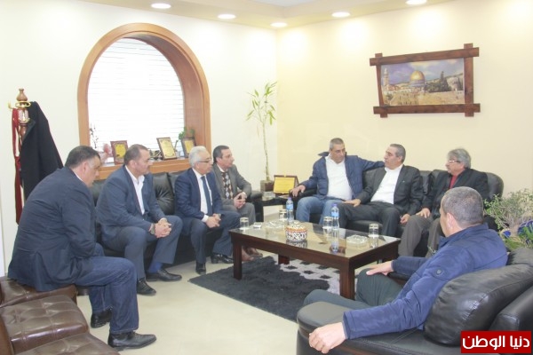السيد خليل رزق رئيس اتحاد الغرف التجارية الصناعية الفلسطينية  يزور رئيس الهيئة العامة للشؤون المدنية الوزير حسين الشيخ