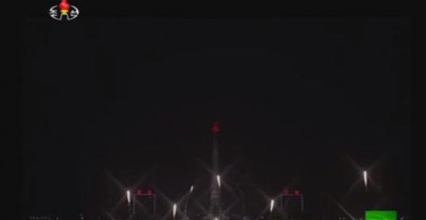 مهرجان شعبي في كوريا الشمالية بمناسبة إطلاق قمر صناعي (فيديو)