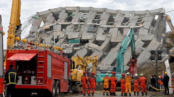 ارتفاع ضحايا زلزال تايوان إلى 55 شخصا