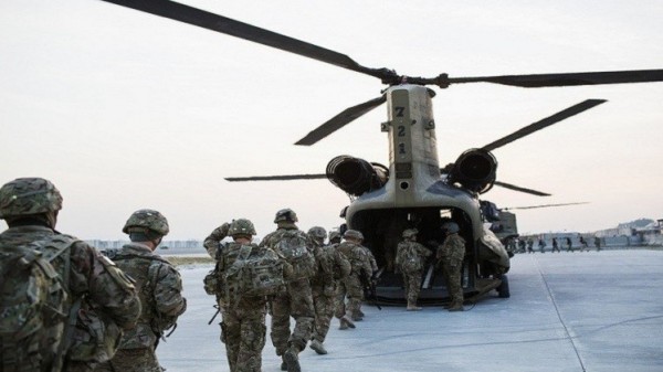 بولندا تربط مشاركتها بالحرب ضد داعش بتعزيزات الناتو