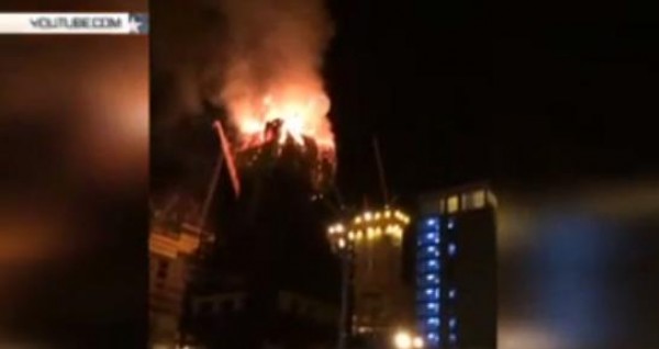 بالفيديو.. النيران تلتهم "أبو ظبي بلازا" في أستانا