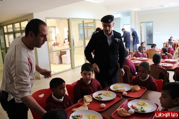 الشرطة الفلسطينية تستضيف مدرسة سيرا للتعليم الخاص في أريحا الشرطة