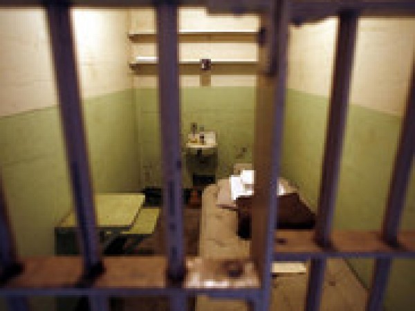 أقدم سجين انفرادي في الولايات المتحدة يغادر السجن