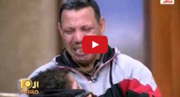 والد الطفل المحكوم عليه بالسجن 28 سنة ينهار من البكاء