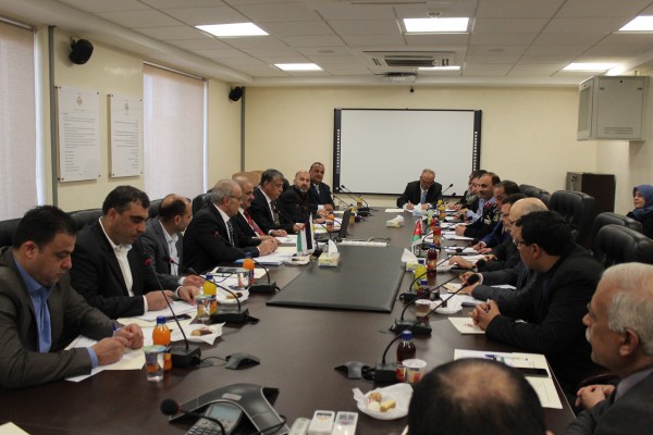 وزيرا النقل والمواصلات الفلسطيني والاردني يبحثان سبل تسهيل عمليات نقل الركاب والبضائع  بين البلدين الشقيقين