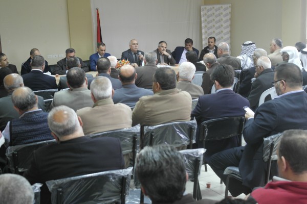 المحافظ الخندقجي يترأس اجتماعا لفعاليات المحافظة الاهلية والوطنية ووجهاء العشائر