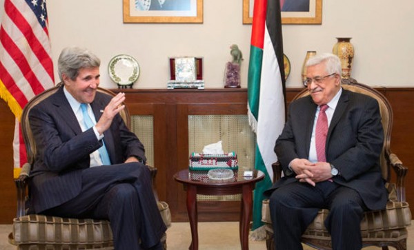 أبرز 7 نقاط ناقشها الرئيس عباس مع وزير الخارجية الأمريكي "كيري"