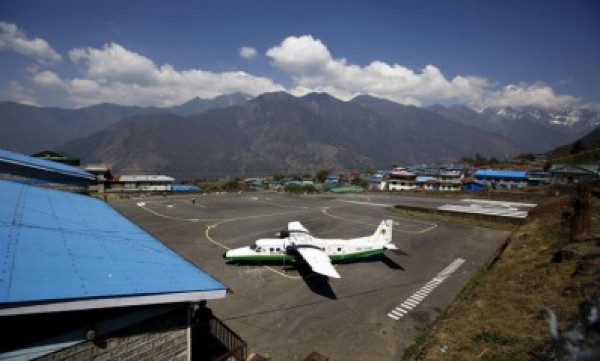 العثور على حطام الطائرة التي فقدت في النيبال
