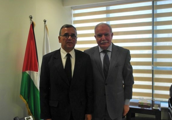 المالكي يتسلم نسخة من اوراق اعتماد سفير جمهورية البرازيل لدى دولة فلسطين