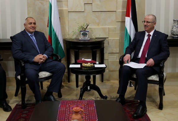 الحمد الله يدعو رئيس الوزراء البلغاري للضغط على إسرائيل للإفراج عن الأسير الصحفي القيق