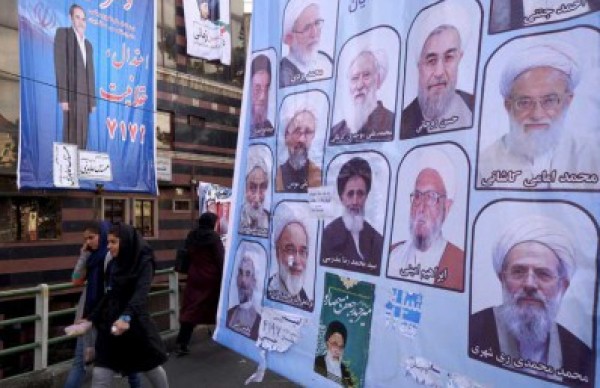 انسحاب أكثر من 1200 مرشح للانتخابات في إيران باللحظة الأخيرة
