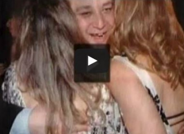 مرتضى منصور ينشر فيلم " الراقصة والزبال " لفضح عمرو أديب