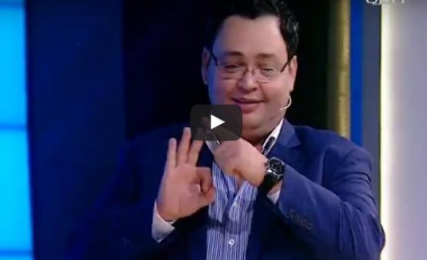 شاهد نجوم الحياة حلوة وهم يلعبون" لعبة الأفلام "والفوازير"
