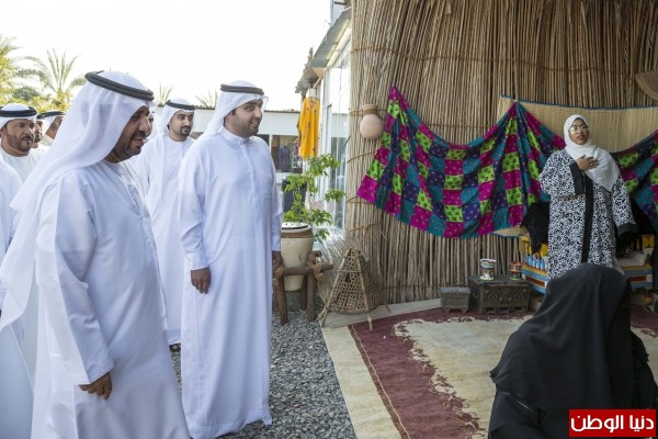 راشد الشرقي يزور فعاليات مهرجان الفنون بمنطقة البدية