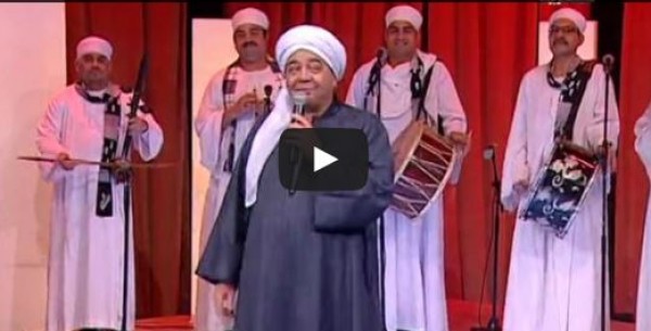 بنى آدم شو ينهي الحلقة بأغنية الريس وحده هيعمل إيه