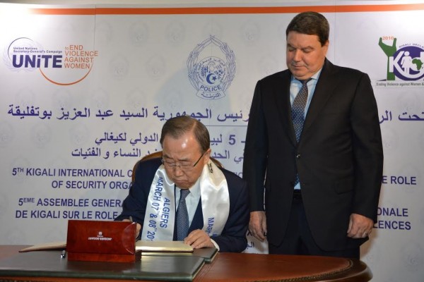 بان كي مون يشيد باحترافية الشرطة في تنظيم أشغال الجمعية العامة الخامسة لبيان المؤتمر الدولي لكيغالي