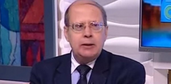 عبد الحليم قنديل: جردت من ملابسي وإلقيت في الصحراء في عهد مبارك