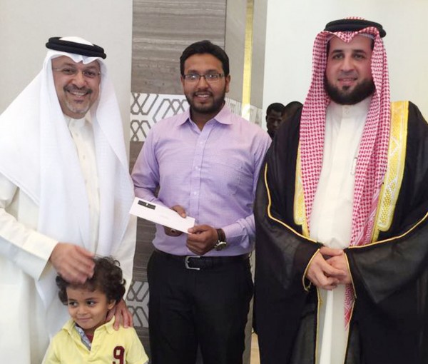 البحرين..تكريم فريق الأمن المشرف على تنظيم مواقف جامع الرفاع فيوز أثناء تأدية صلاة الجمعة
