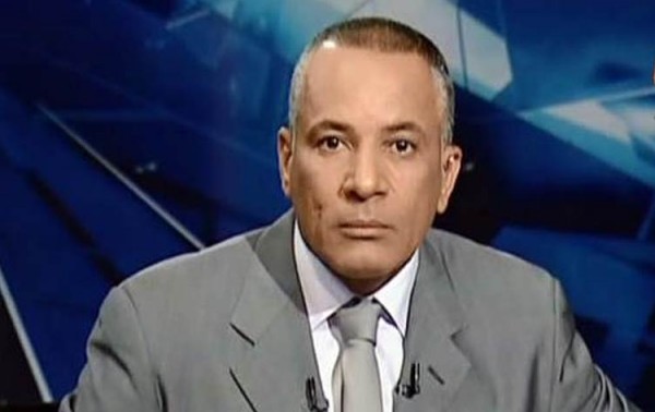 أحمد موسى يعرض شفرة محمد مرسى الجديدة داخل قفص الإتهام