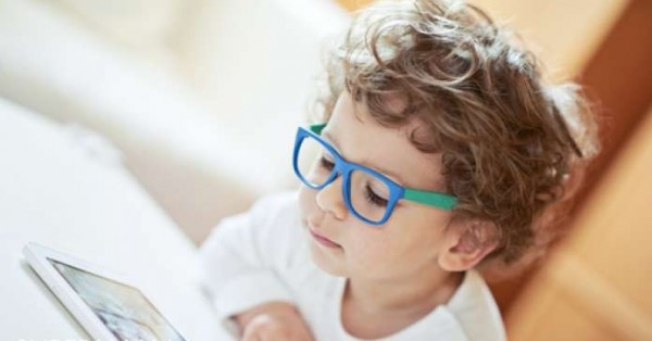 كيف تحمين أبناءك من مخاطر الإنترنت؟