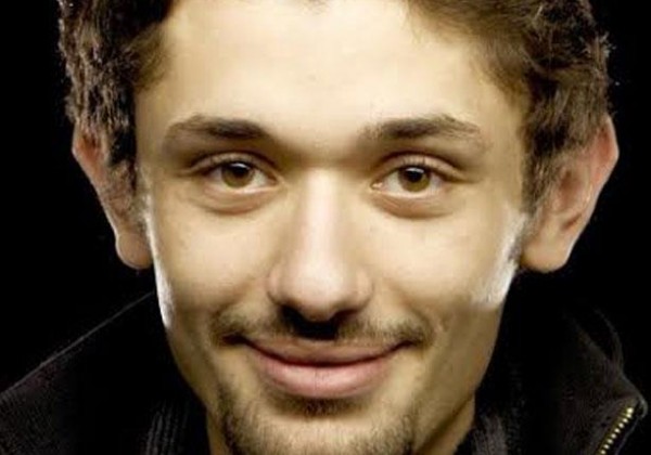 شاهد .. أول ظهور لوالدة كريم محمود عبد العزيز: الزوجة الأولى للفنان محمود عبدالعزيز