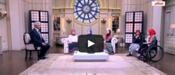 متصل يطلب الزواج من ملكة جمال المحجبات في برنامج "الإبراشي"