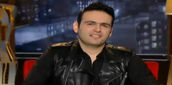 أحمد زكريا يقلد "الهضبة والكينج" بعد المغازلة بطريقة عادل أدهم