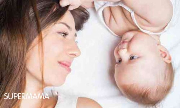 هل تسبب الرضاعة الطبيعية تساقط الشعر؟ وما الحل؟