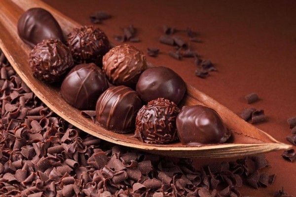 25 جرامًا من الشوكولاتة يوميًا تقلل أمراض السكري والقلب