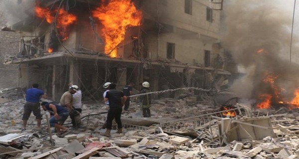 حلب تحترق.. ومساعٍ أميركية لوقف العنف