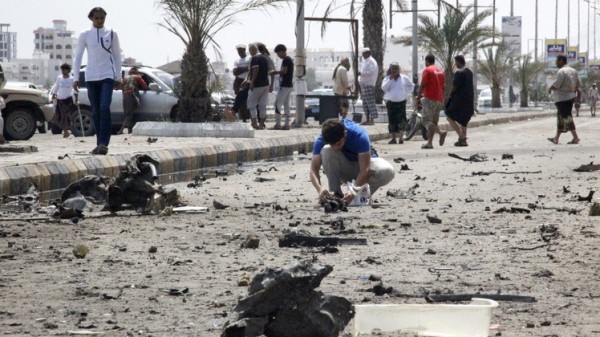 مقتل 3 أشخاص بانفجار سيارة مفخخة في عدن