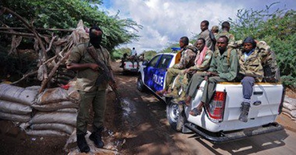 مقتل وإصابة 10 أشخاص جراء انفجار قنبلة جنوبي الصومال