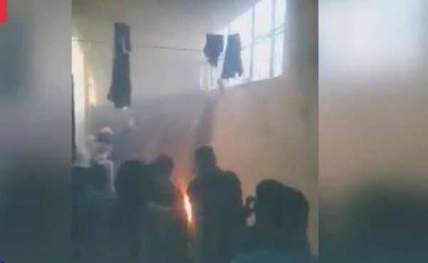 فيديو مسرب من سجن حماة.. النظام يبدأ عملية الاقتحام