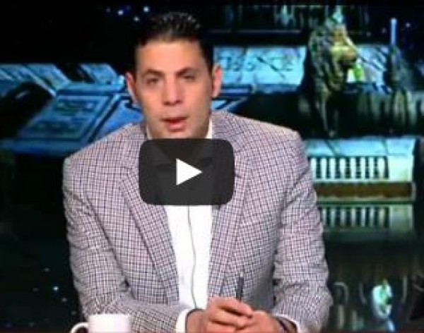 سعيد حساسين يقف دقيقة حدادا على شهداء حلوان