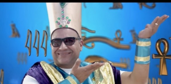 السبكي يطرح البرومو الأول لفيلم "سطو مثلث"