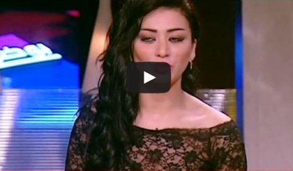 ملكة جمال تونس تشارك الليثي في تقديم بوضوح
