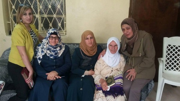 الاتحاد العام للمرأة الفلسطينية يزور اسر الأسرى والشهداء في محافظة سلفيت