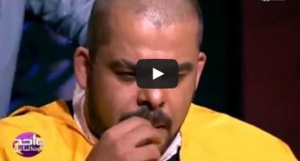 منذر رياحنة يحلق شعره على الهواء تضامنا مع مرضى السرطان